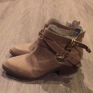 Seychelles Size 8 Ankle Bootie